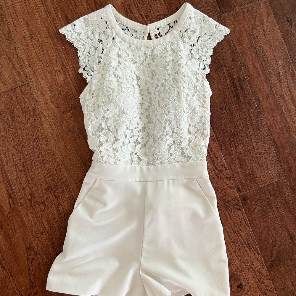 bebe Cream Lace Romper (2)